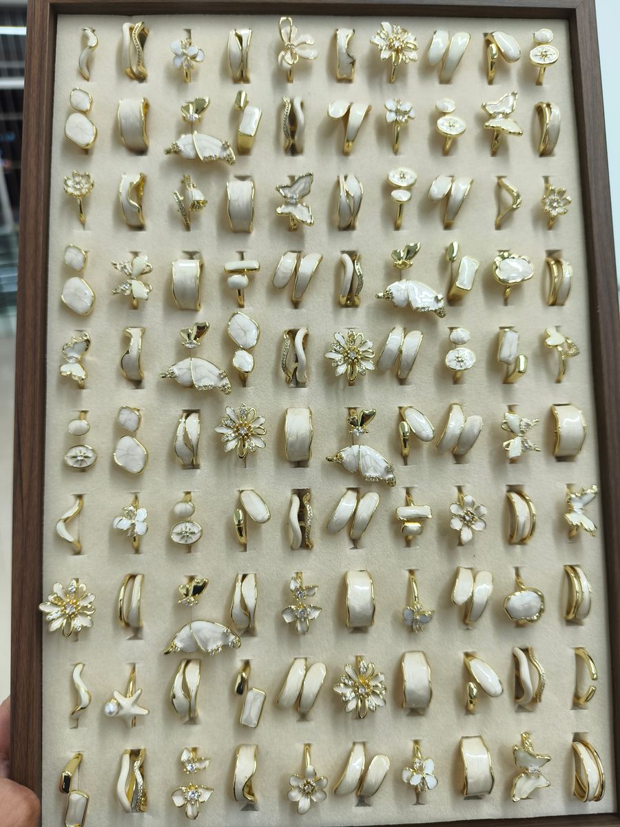 Factory Wholesale Rings — Gold-Plated Copper, Zircon & Moissanite