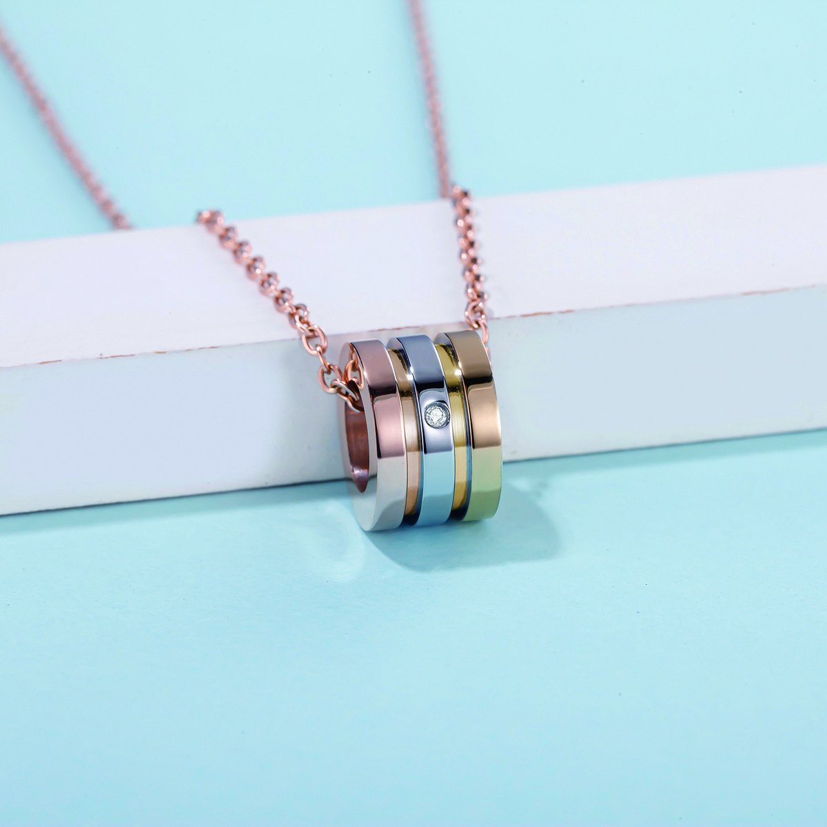 Click to enlarge N724 — 2 — AGJewel